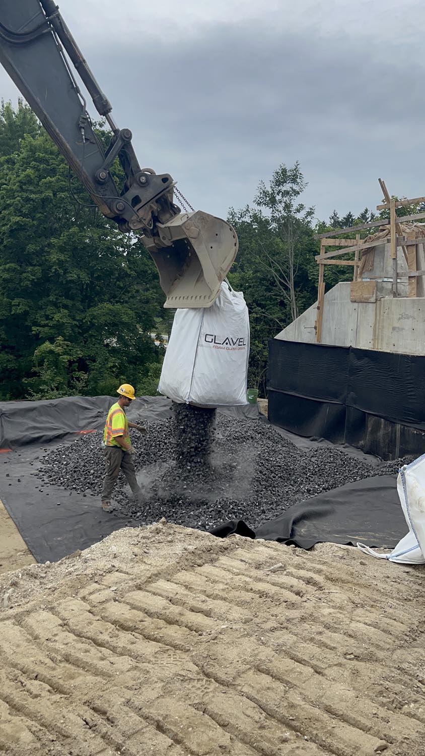Installation of Foamed Glass Aggregate